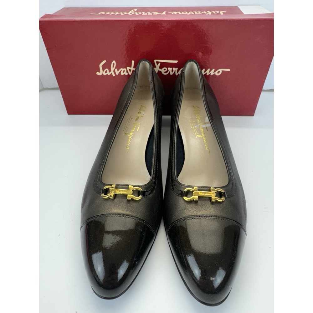 Salvatore Ferragamo Novelina Women's Shoe‎ DL 70011 231 9.5 C Gold Leather Italy